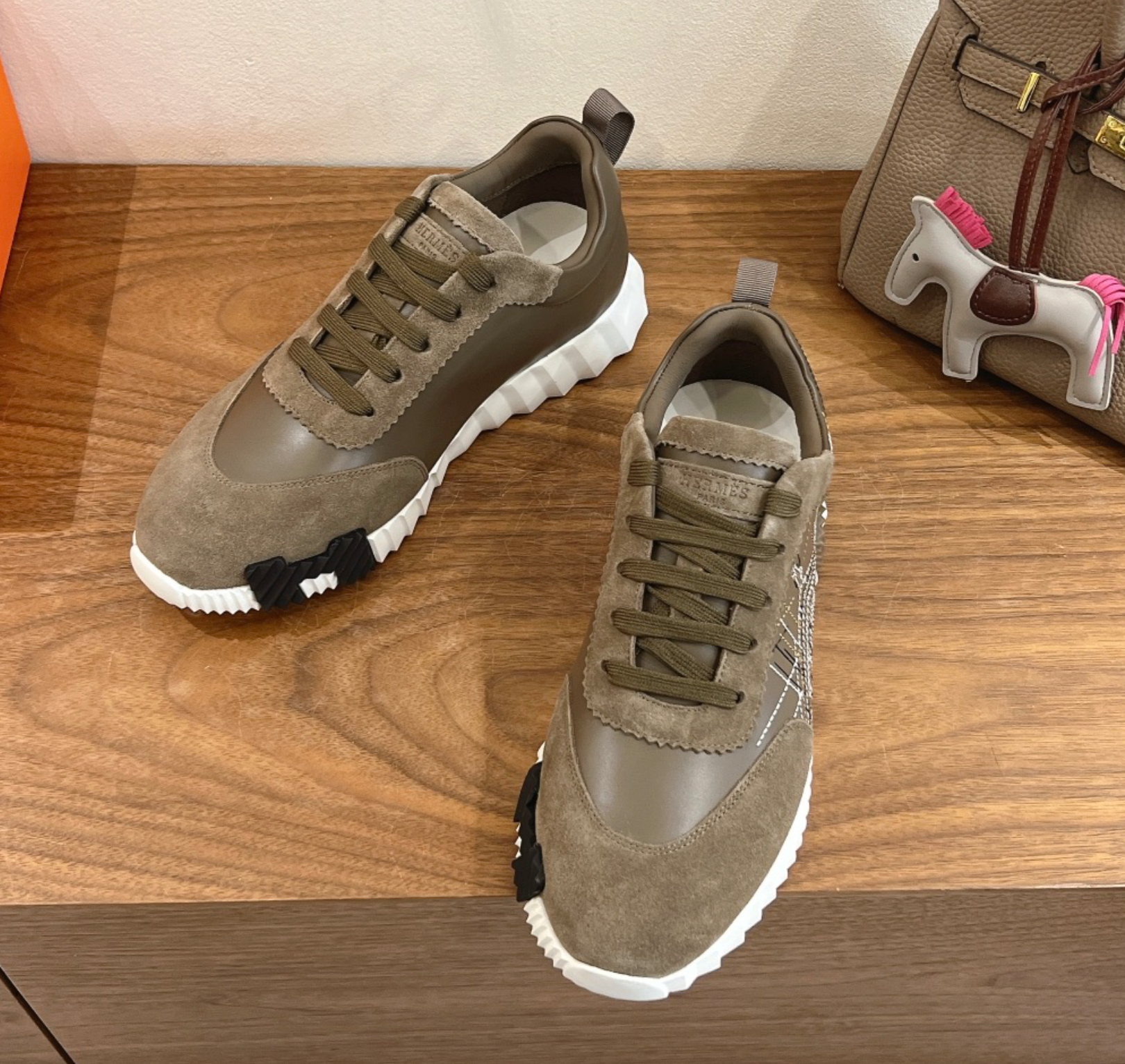 Hermès Bouncing Olive Urban Sneaker