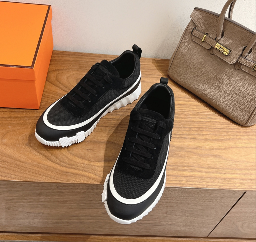 Hermès Paris Bouncing Black Sneaker
