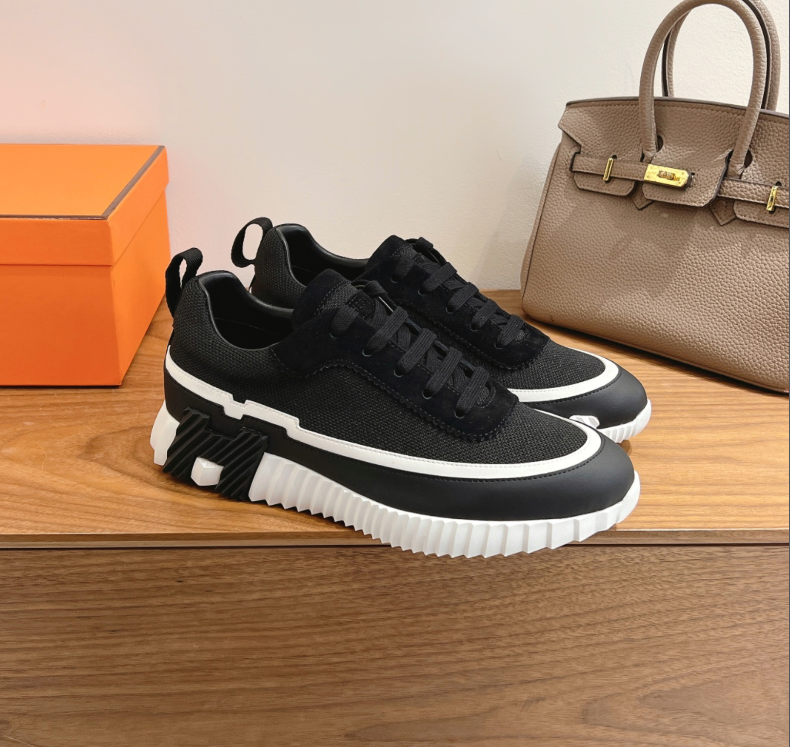 Hermès Paris Bouncing Black Sneaker