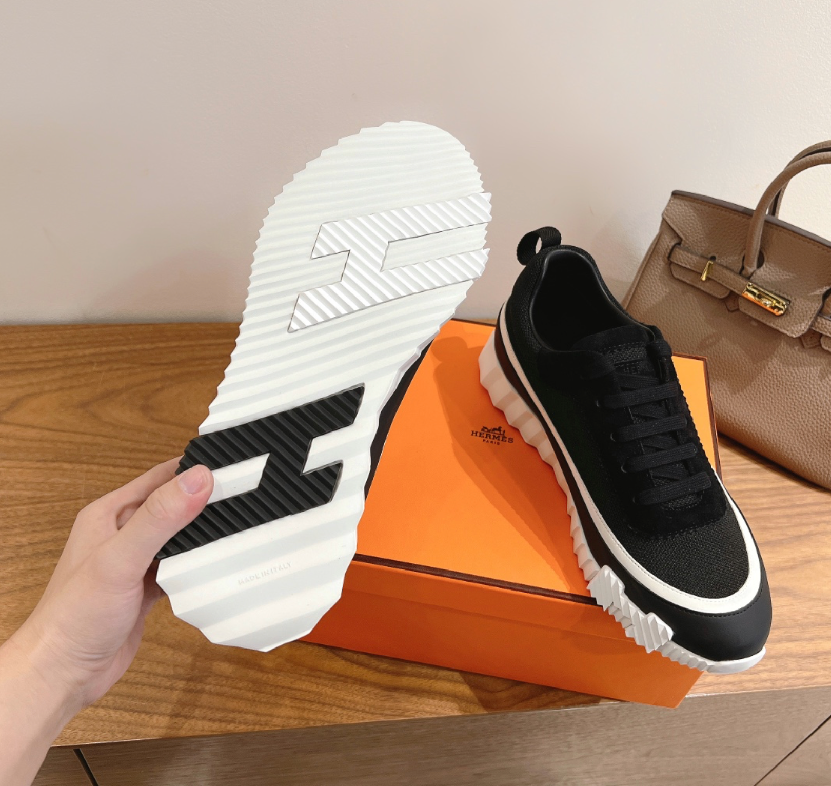 Hermès Paris Bouncing Black Sneaker