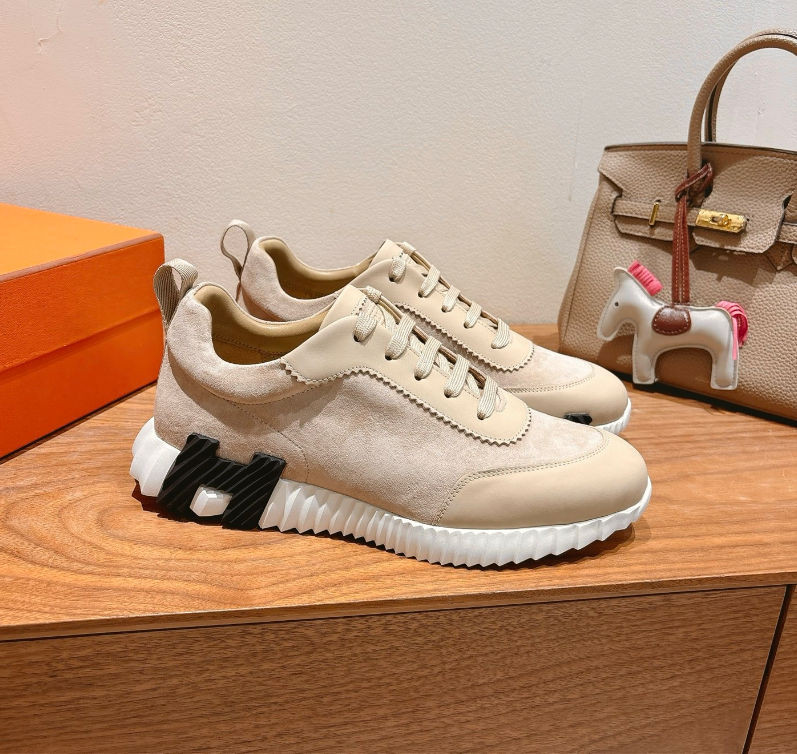 Hermès Bouncing Beige Sneaker