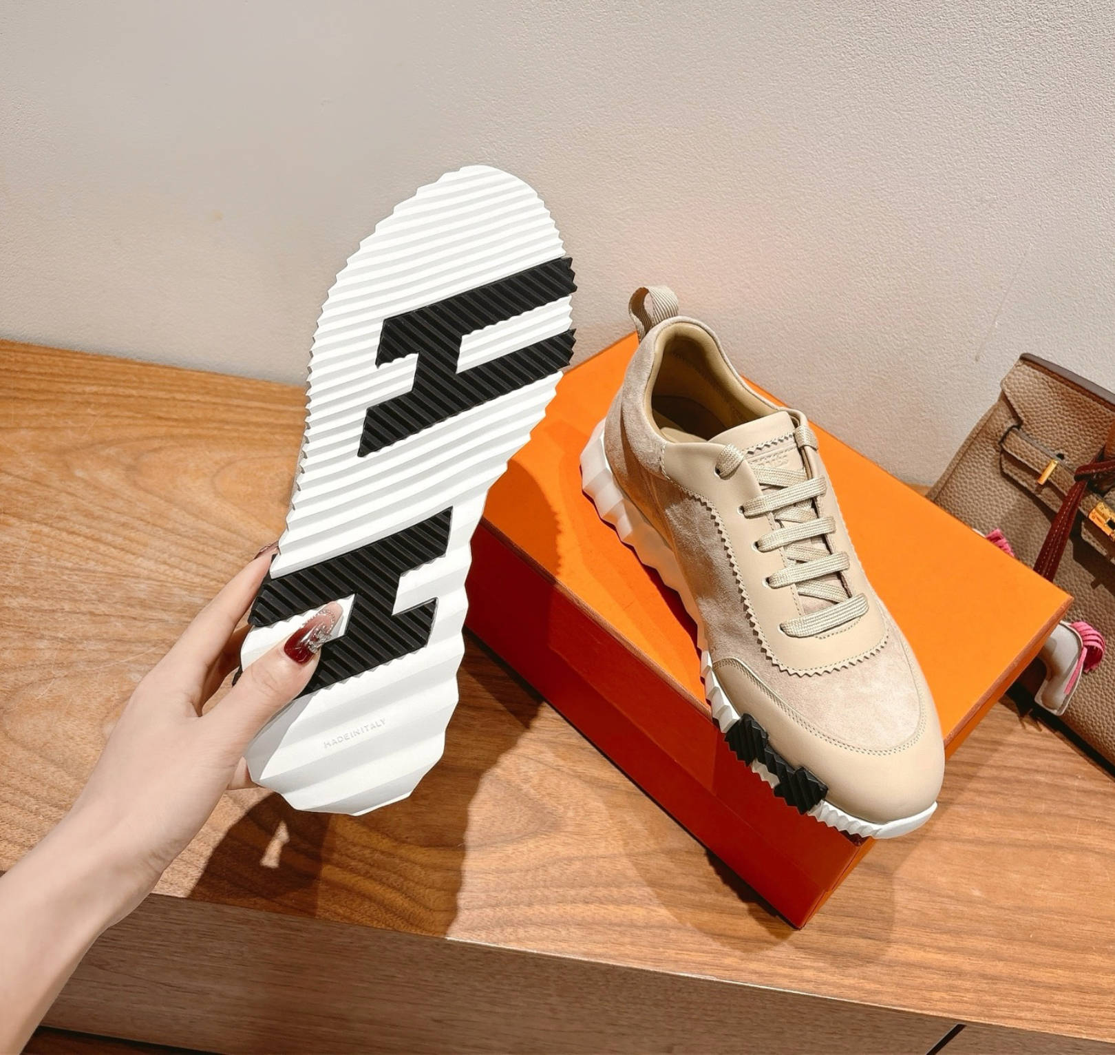 Hermès Bouncing Beige Sneaker