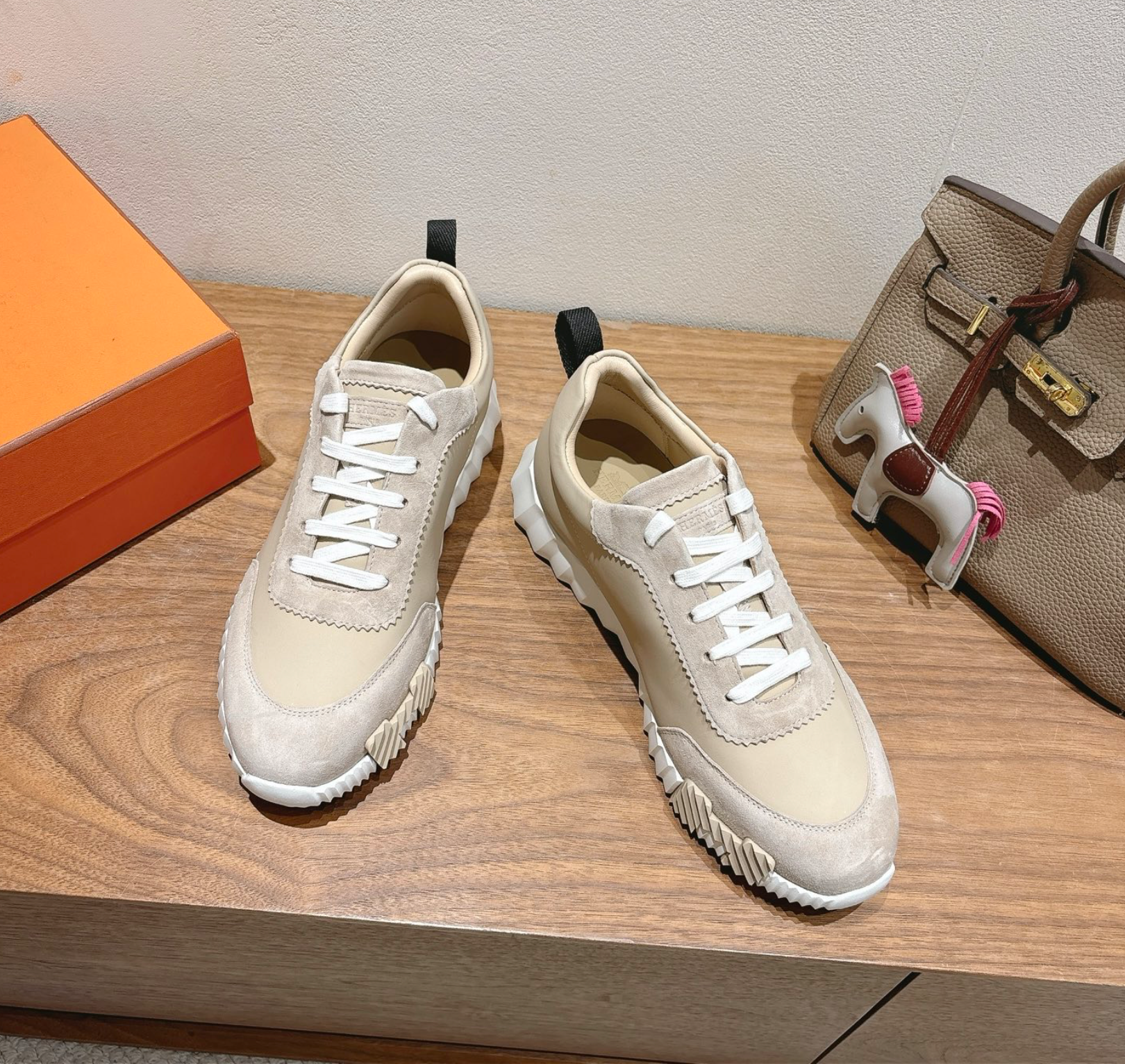 Hermès Bouncing Beige/Black Sneaker