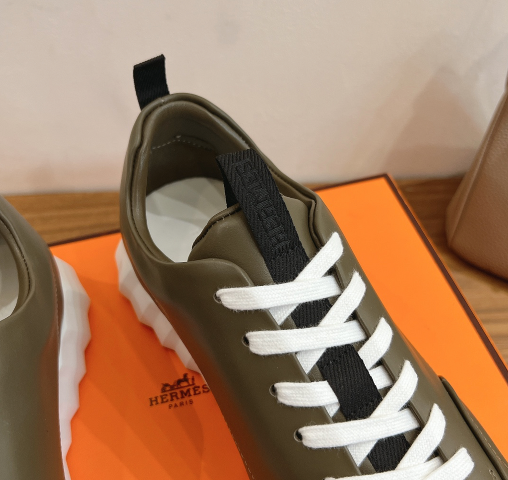 Hermès Jump Olive Sneaker