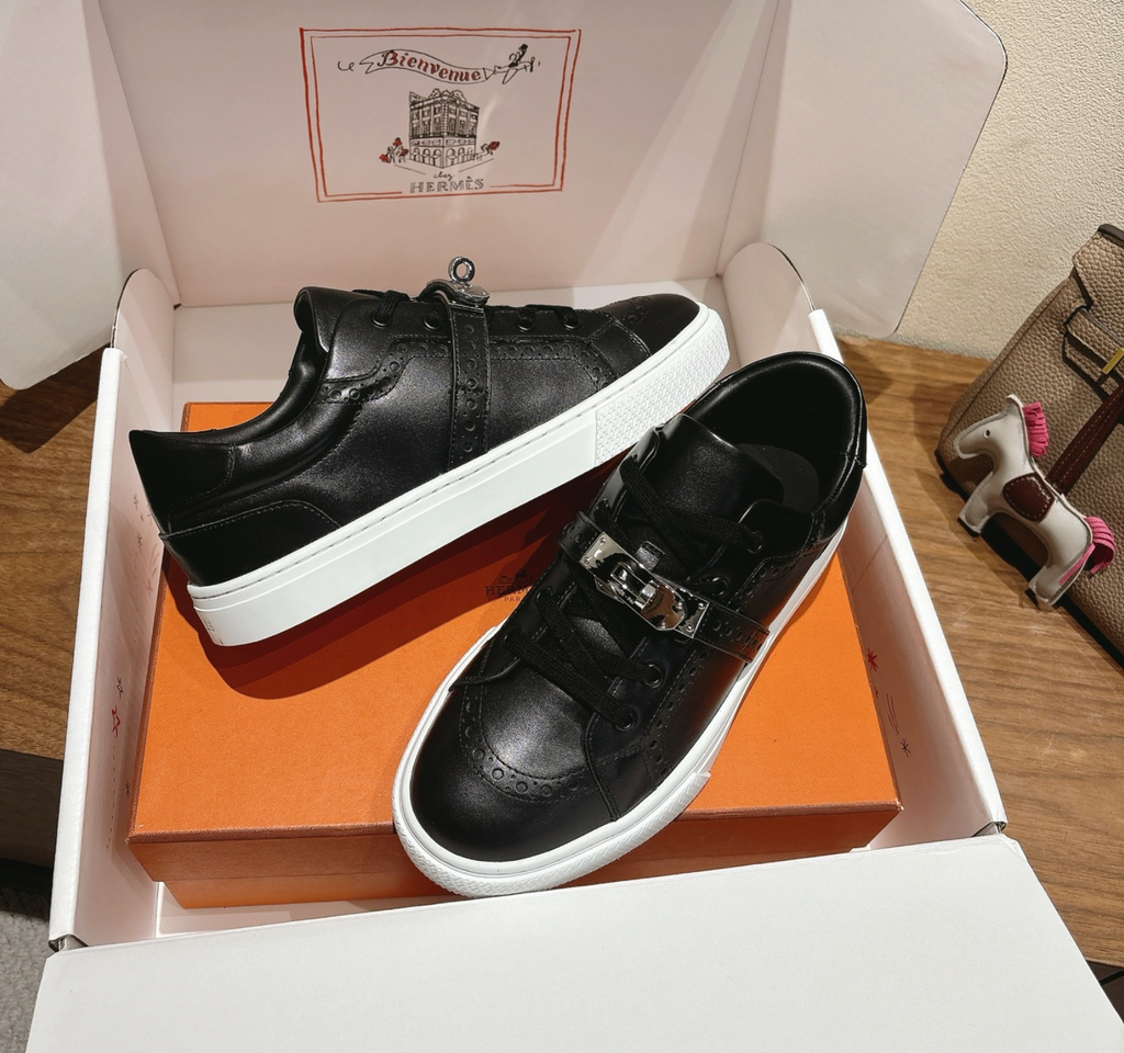 Hermès Day Black Sneaker