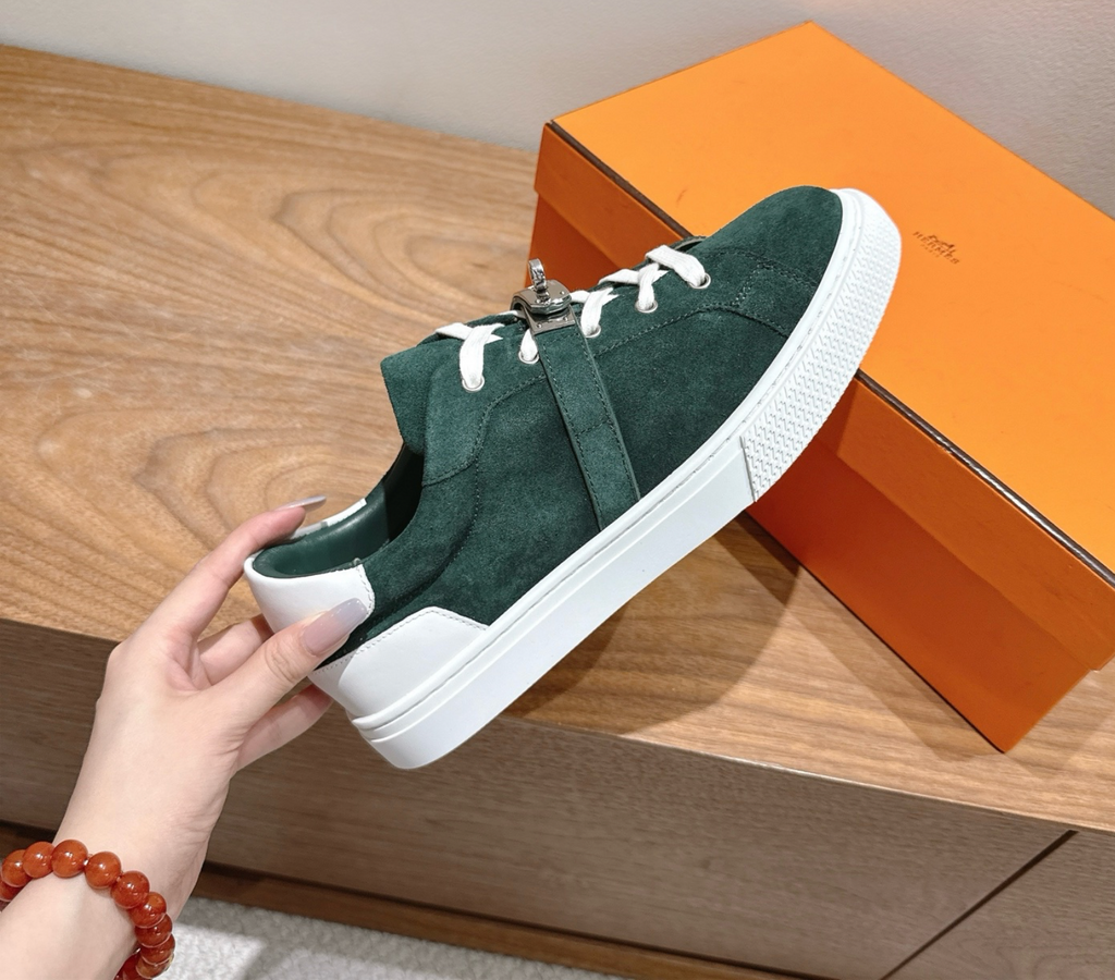 Hermès Day Olive Sneaker