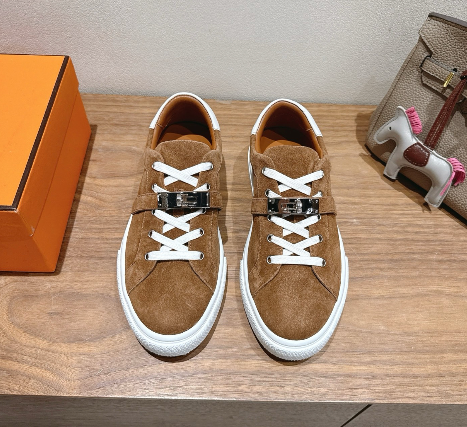 Hermès Day Brown Suede Sneaker
