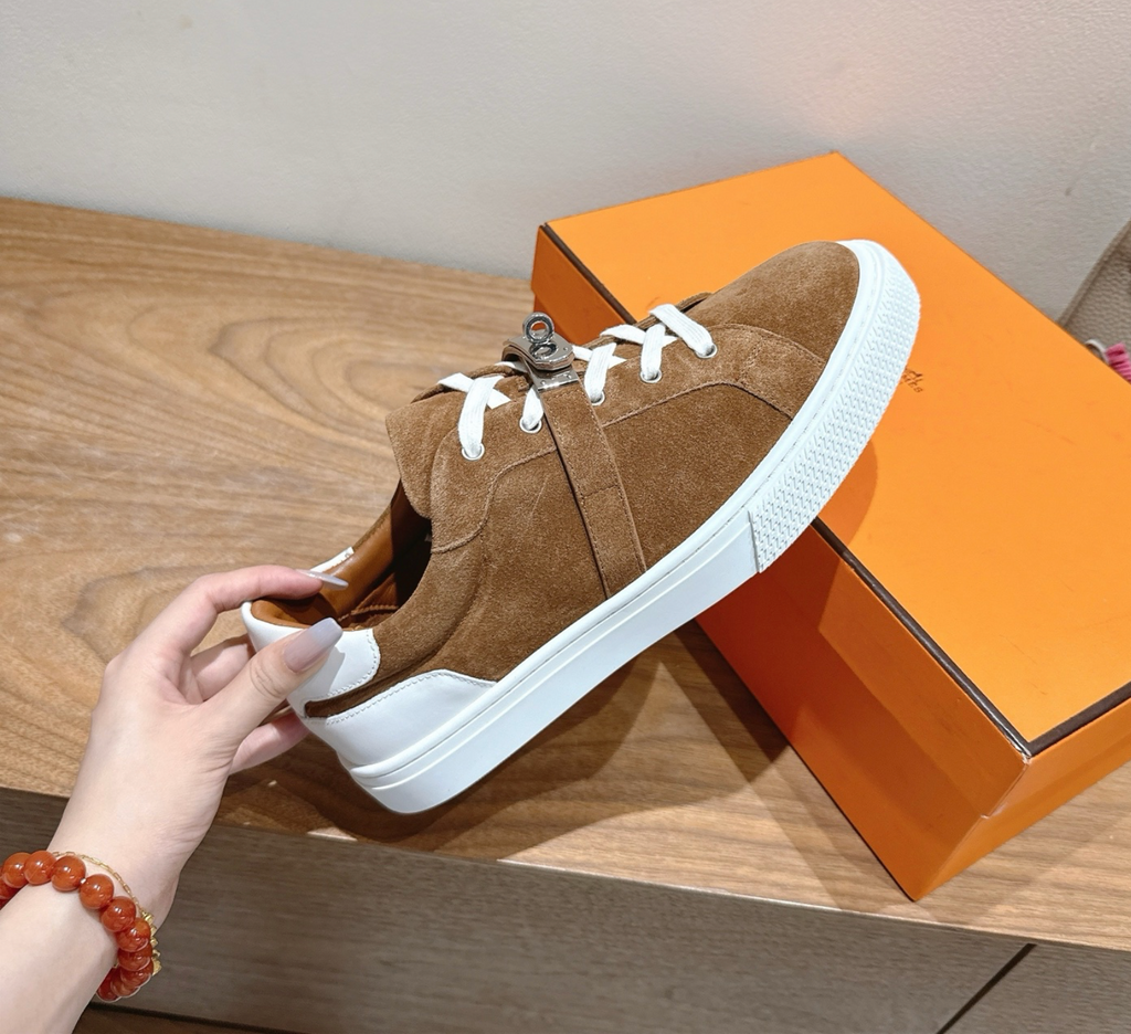 Hermès Day Brown Suede Sneaker