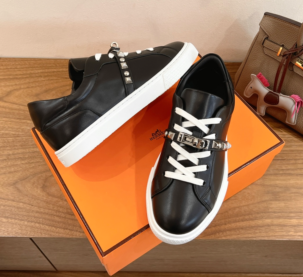 Hermès Day Medor Studs Black Sneaker