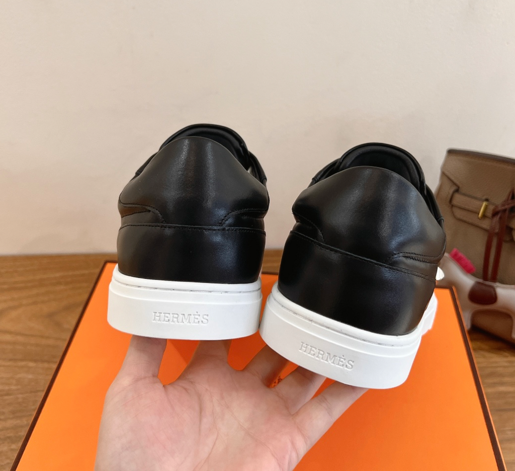 Hermès Day Medor Studs Black Sneaker