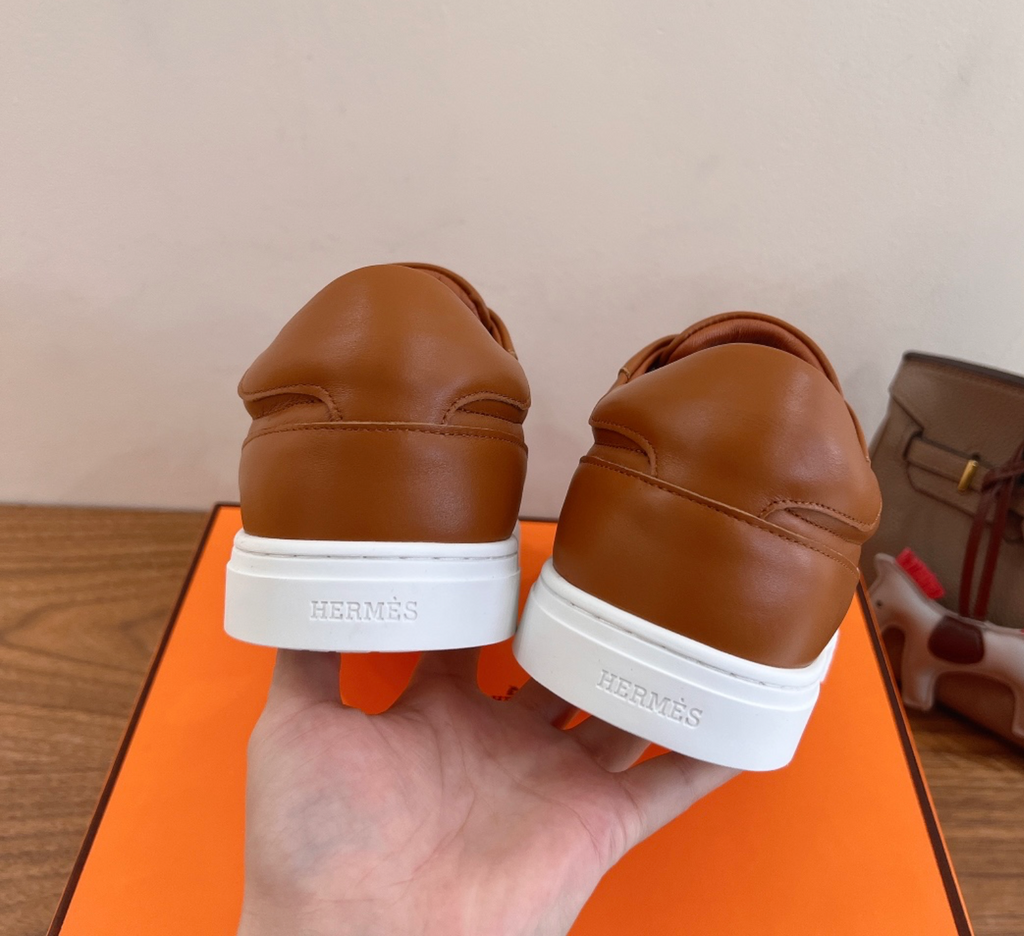 Hermès Day Medor Studs Caramel Brown Sneaker