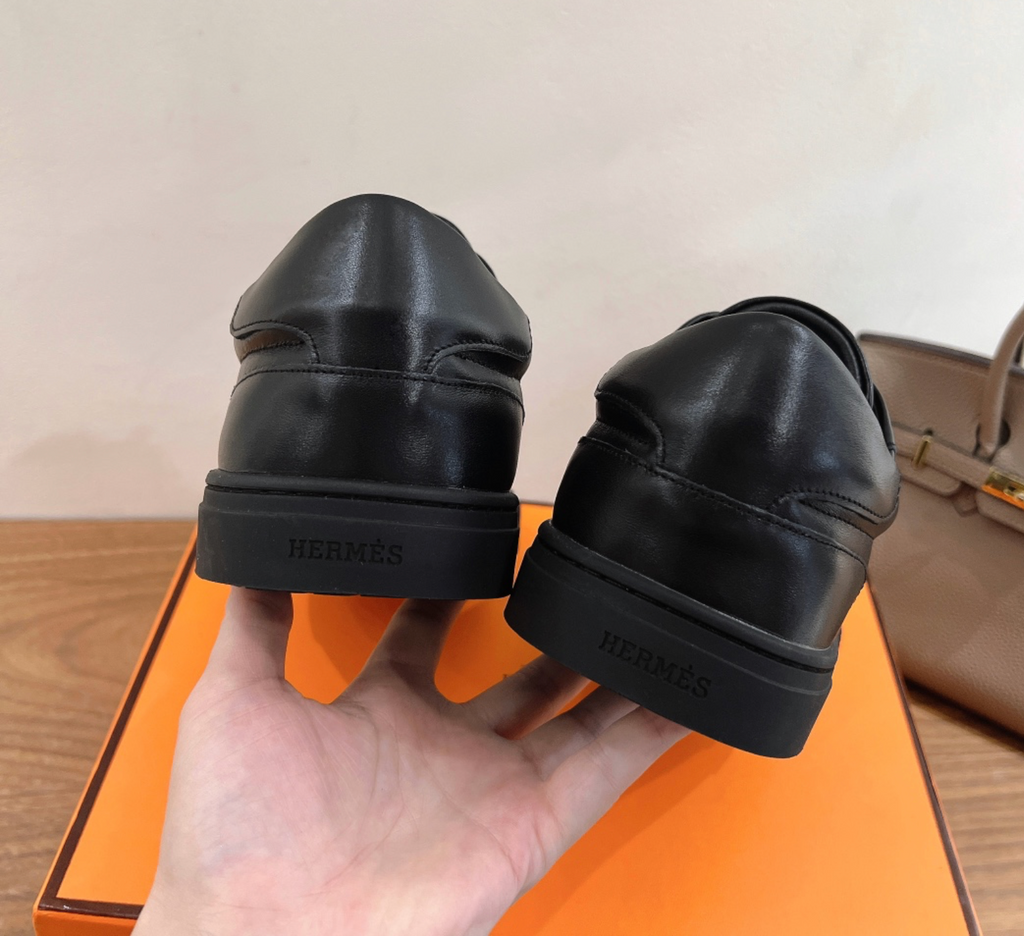 Hermès Day Leather Black Sneaker