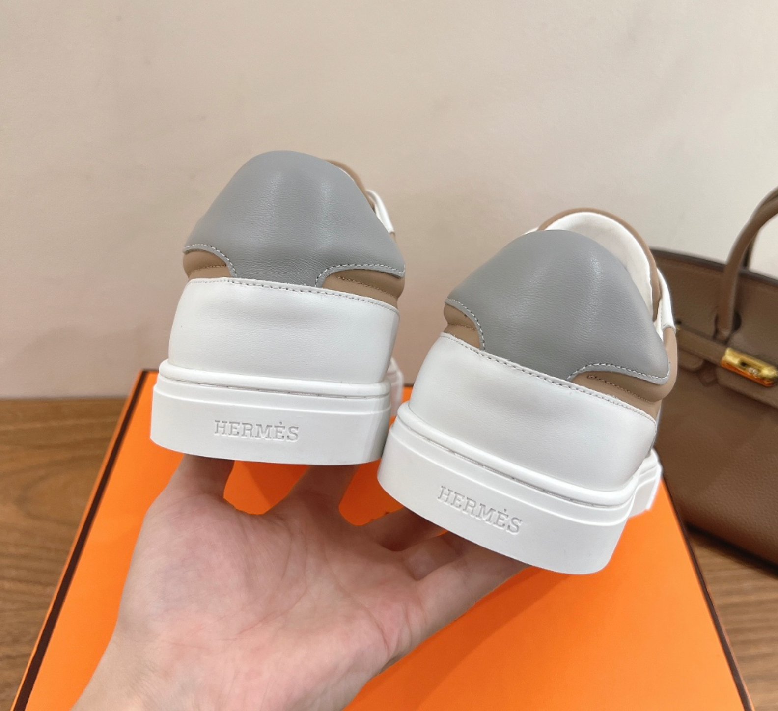 Hermès Day Beige/Grey Sneaker