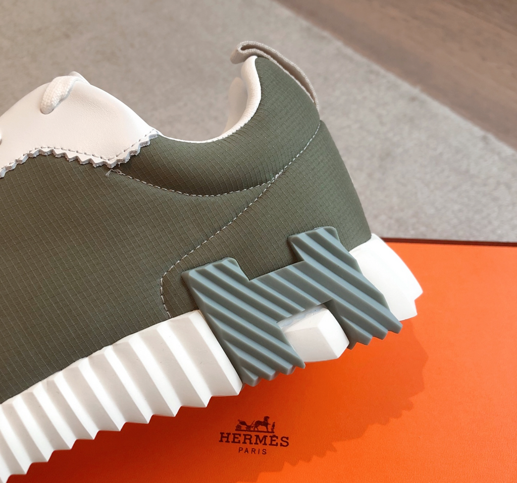 Hermès Bouncing Olive/White Sneaker