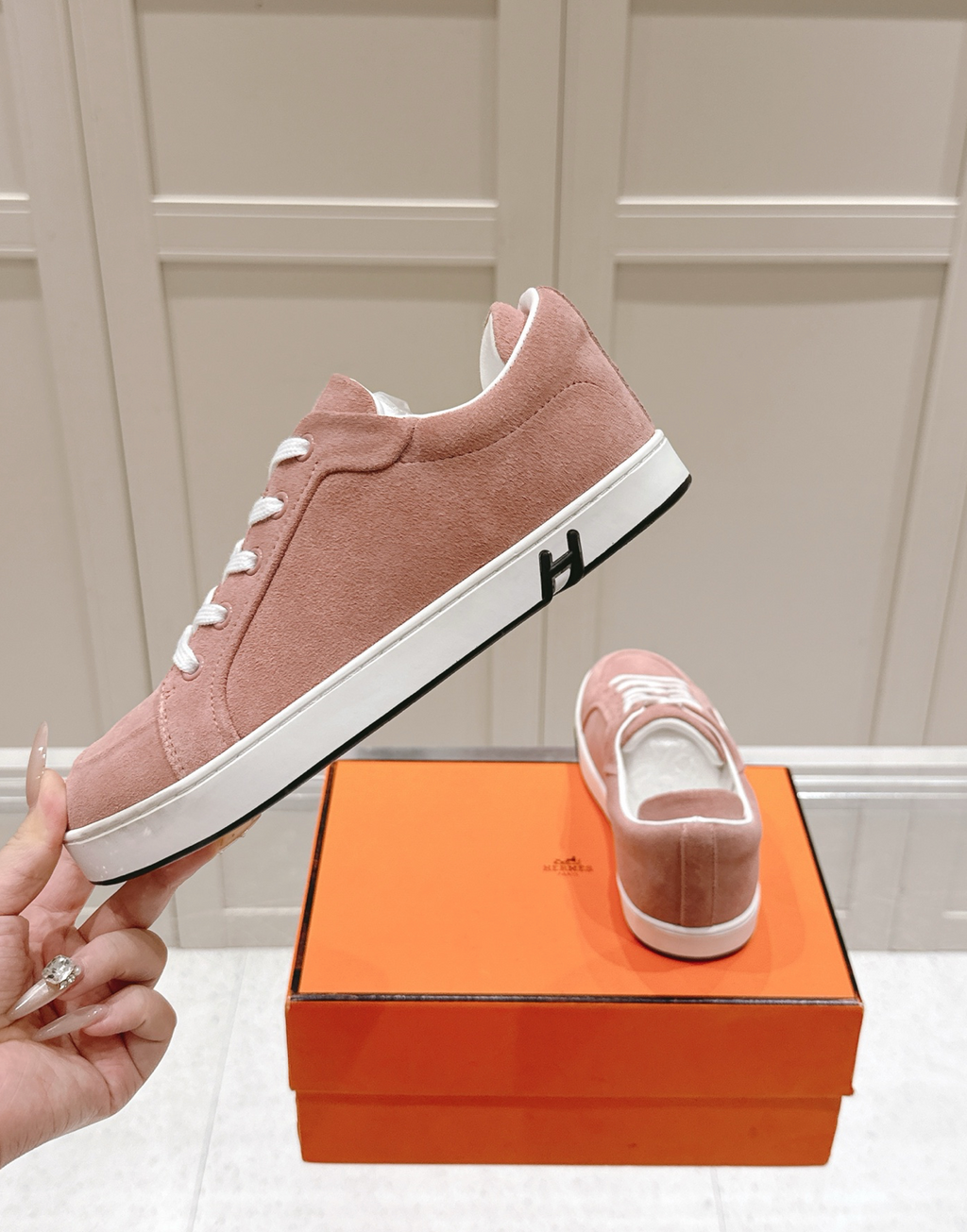 Hermès Kid Pink Suede Sneaker