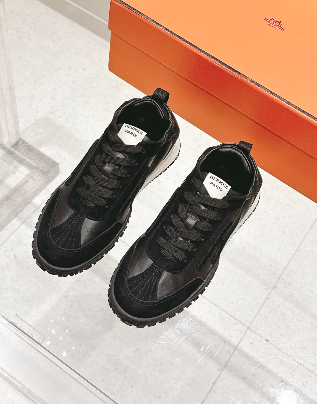 Hermès Jet Noir Sneakers