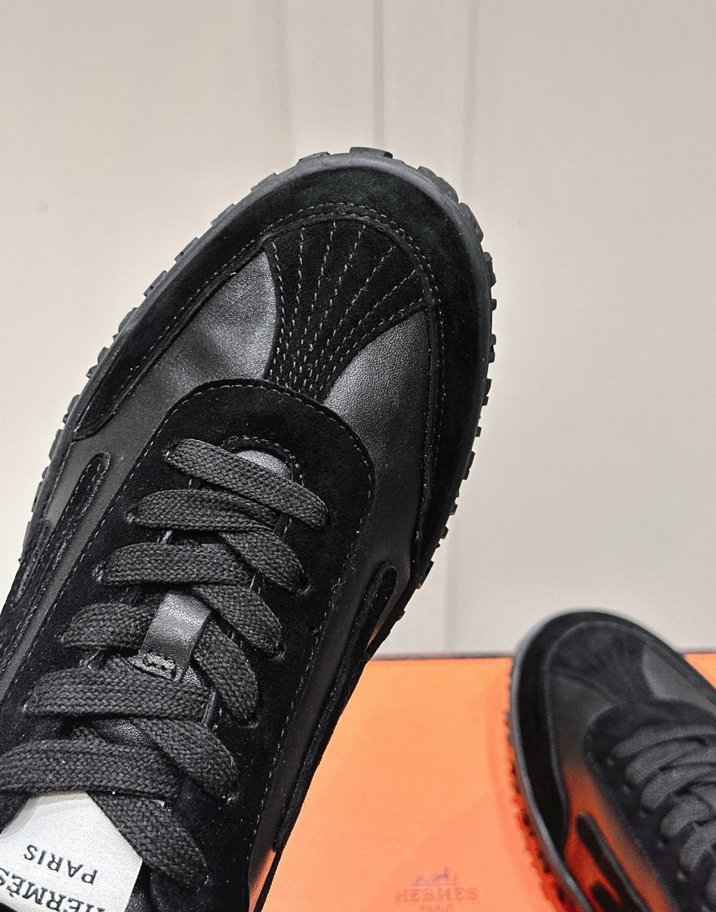 Hermès Jet Noir Sneakers