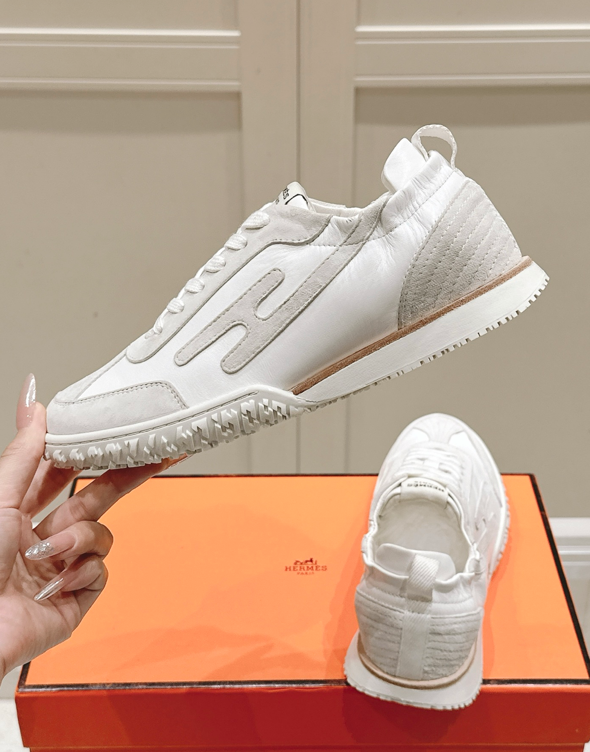Hermès Jet White Sneakers