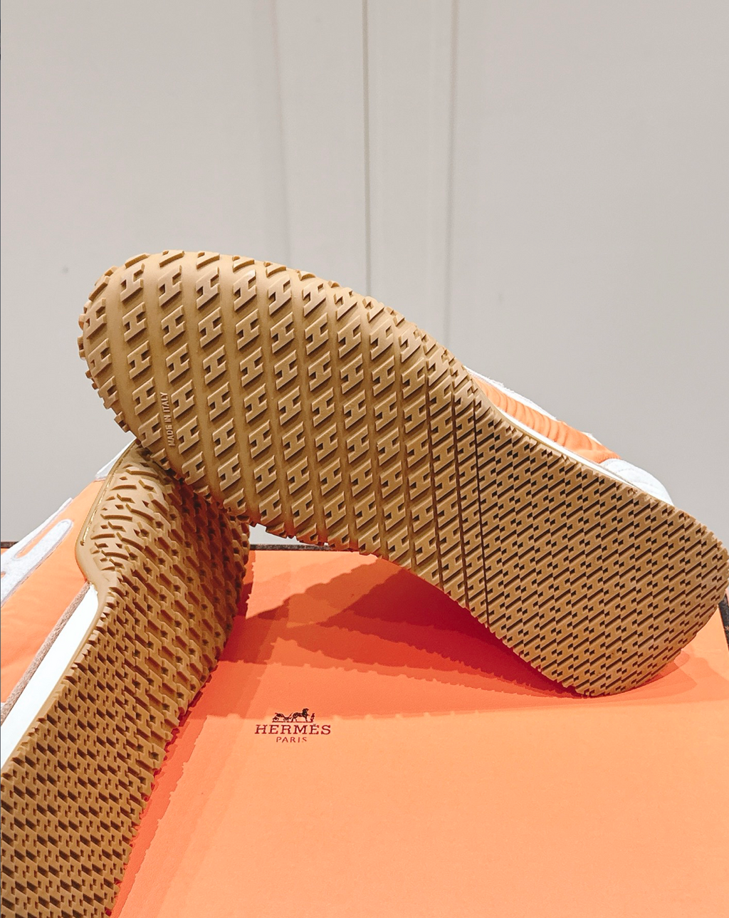Hermès Jet Orange Sneakers