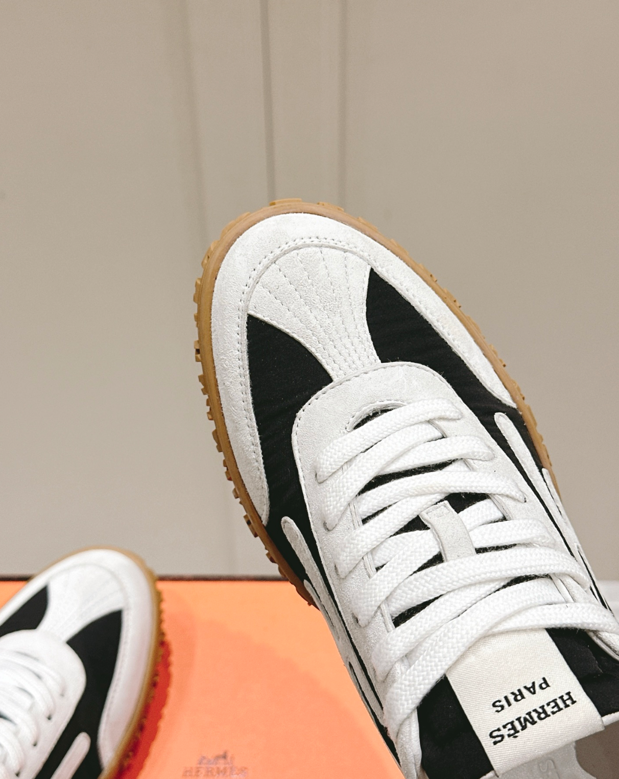 Hermès Jet White/Black Sneakers