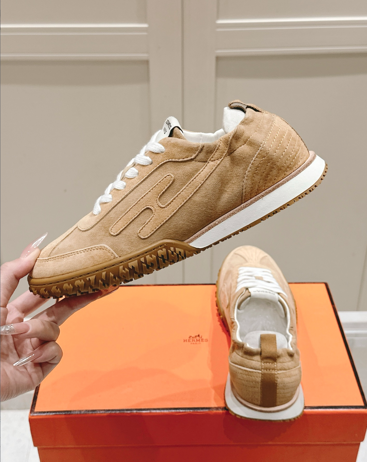 Hermès Jet Camel Sneakers