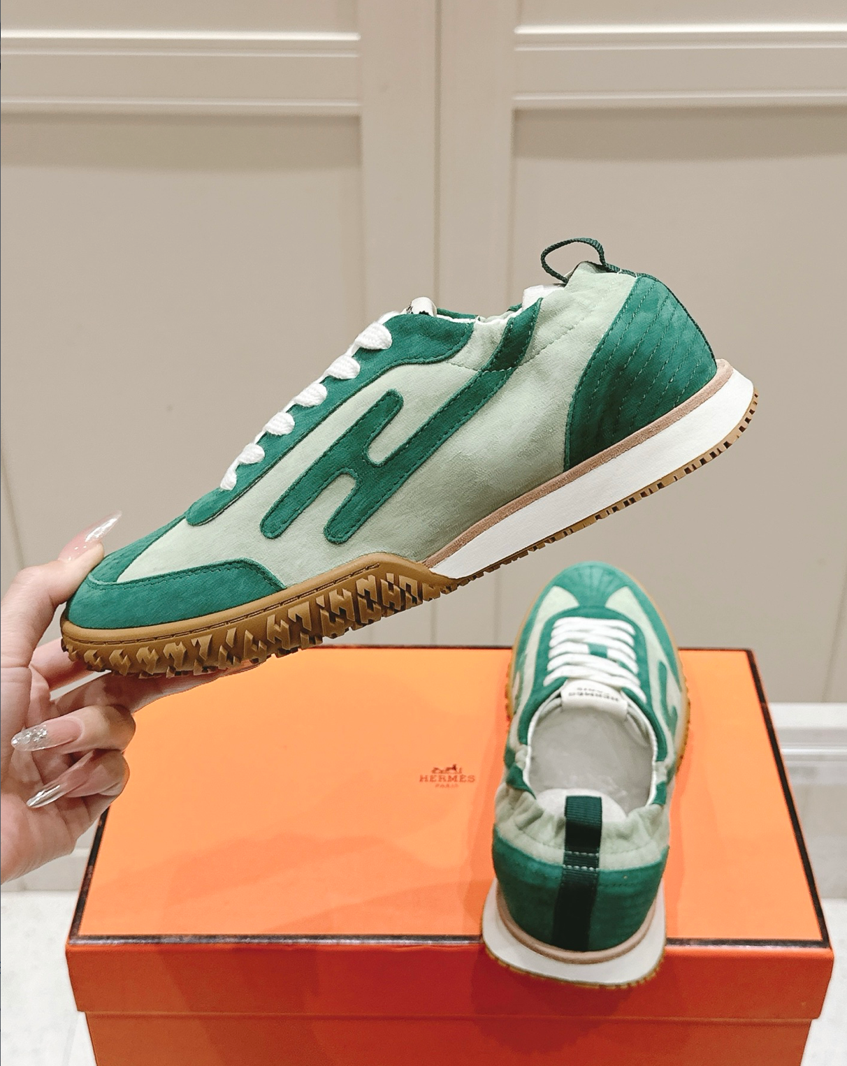 Hermès Jet Green Sneakers
