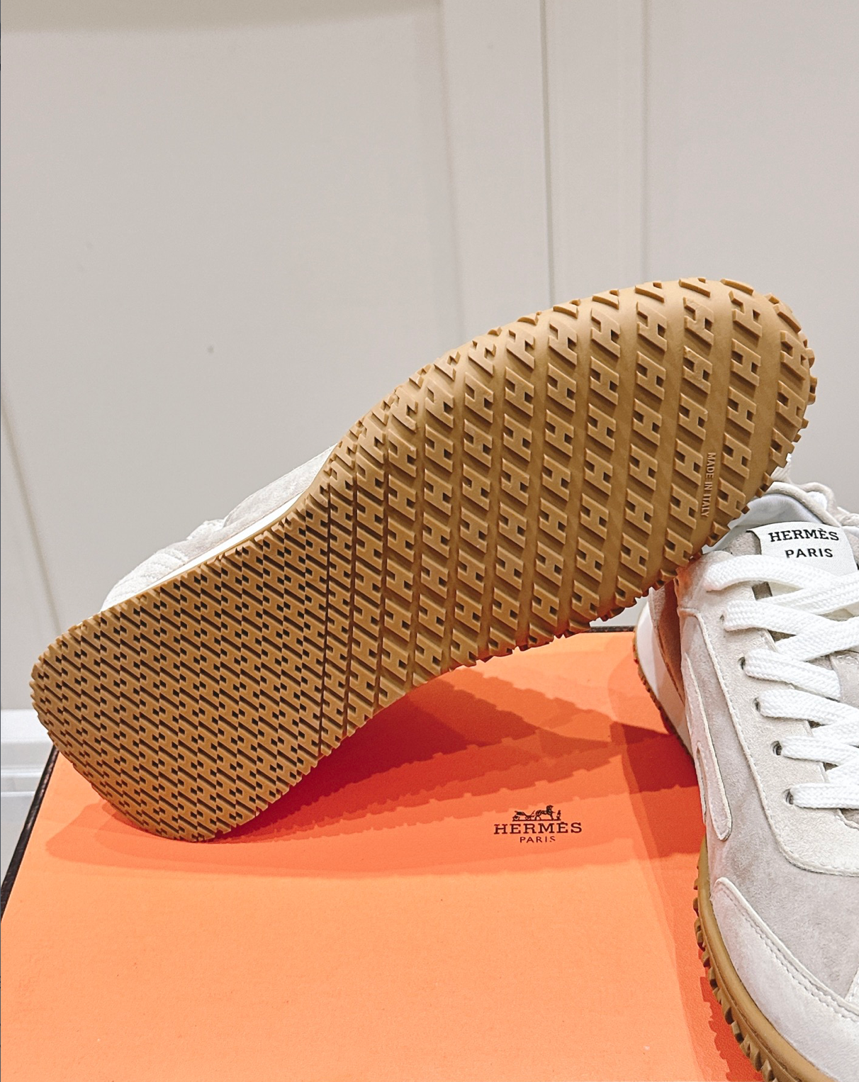 Hermès Jet Grey/Beige Sneakers