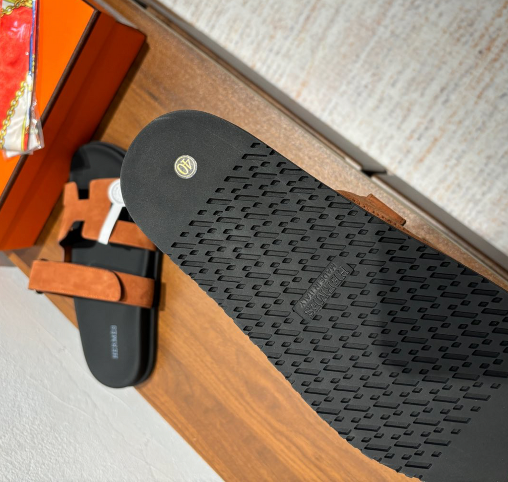 Hermès Chypre Black/Brown Suede Sandal