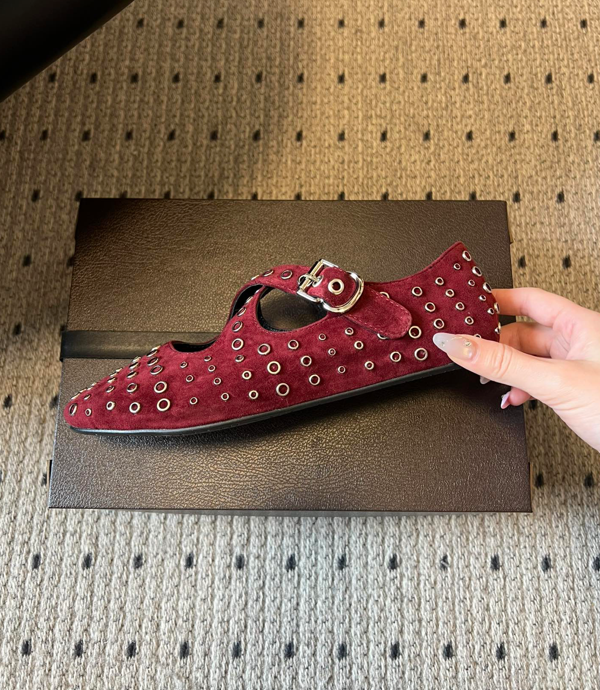 ALAÏA BURGUNDY CRISS CROSS BALLET FLATS SUEDE WITH EYELETS