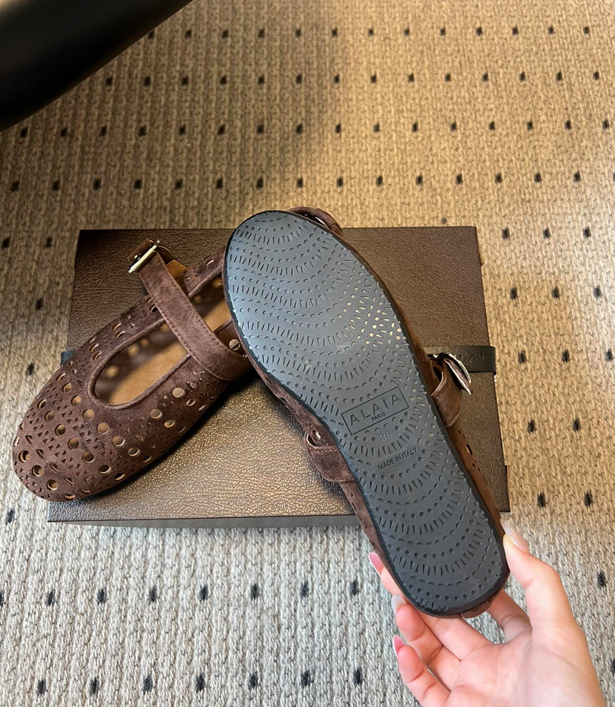 ALAÏA MOCHA SUEDE VIENNE PERFORATED BALLET FLAT