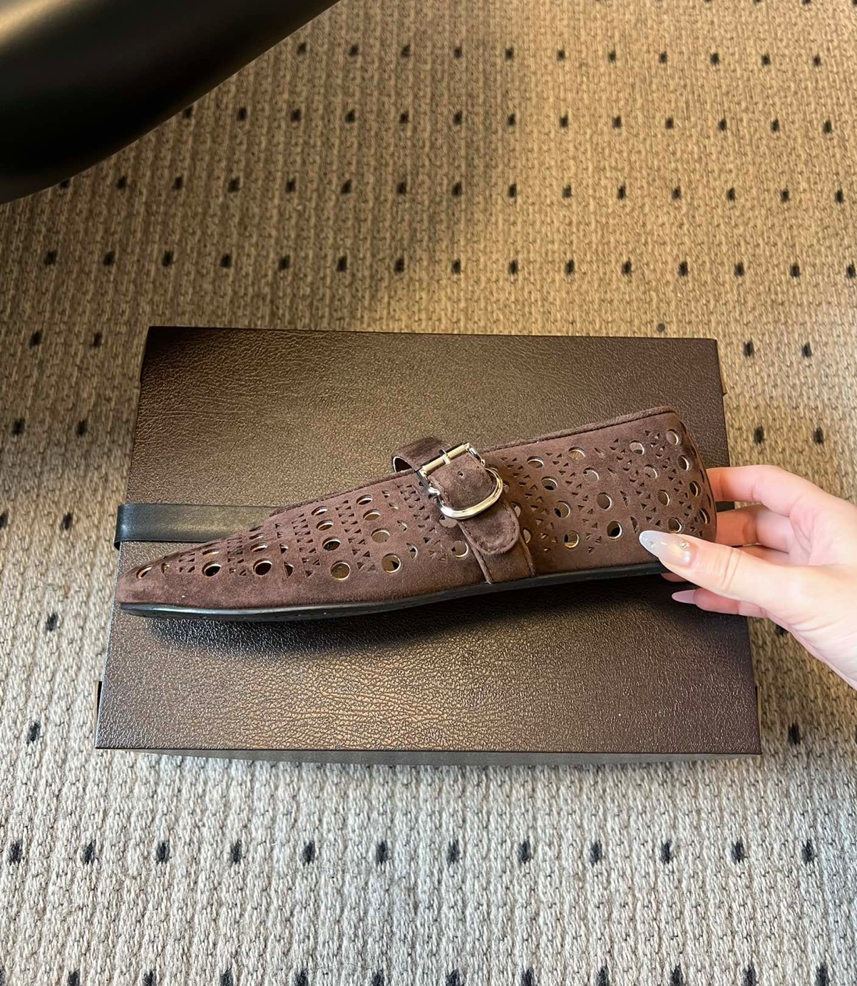 ALAÏA MOCHA SUEDE VIENNE PERFORATED BALLET FLAT