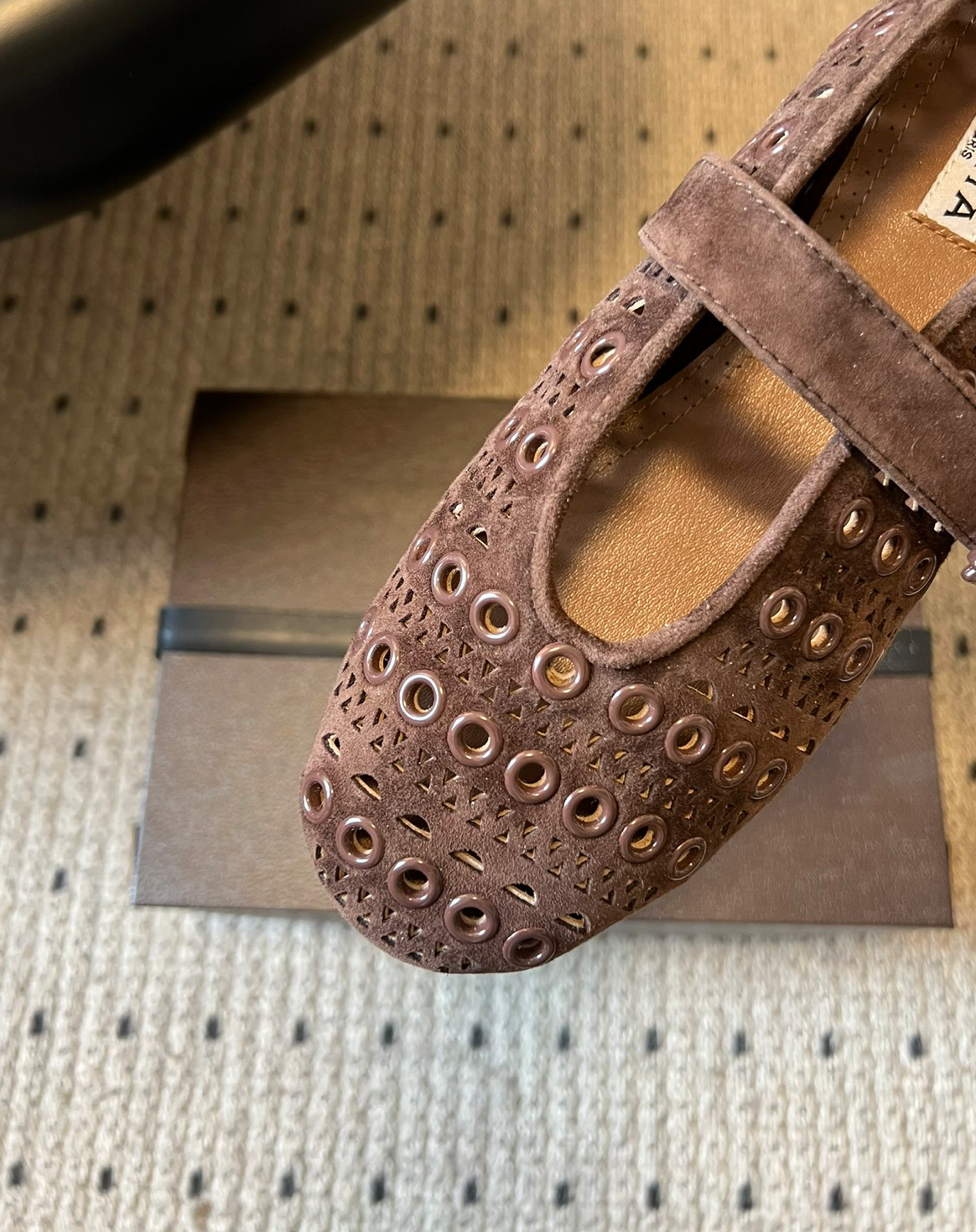 ALAÏA MOCHA SUEDE VIENNE PERFORATED BALLET FLAT