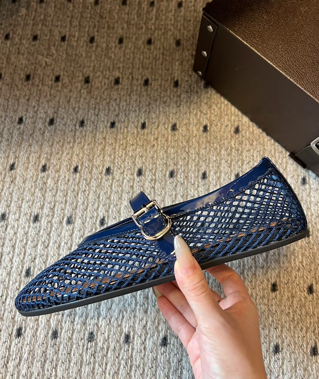ALAÏA NAVY BALLET FLATS IN FISHNET
