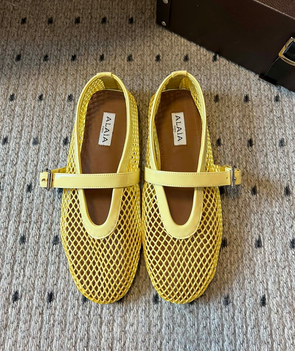 ALAÏA LEMON YOLLOW BALLET FLATS IN FISHNET