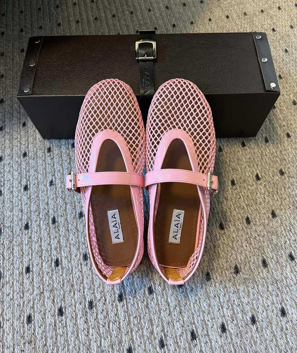 ALAÏA CHAIR BALLET FLATS IN FISHNET