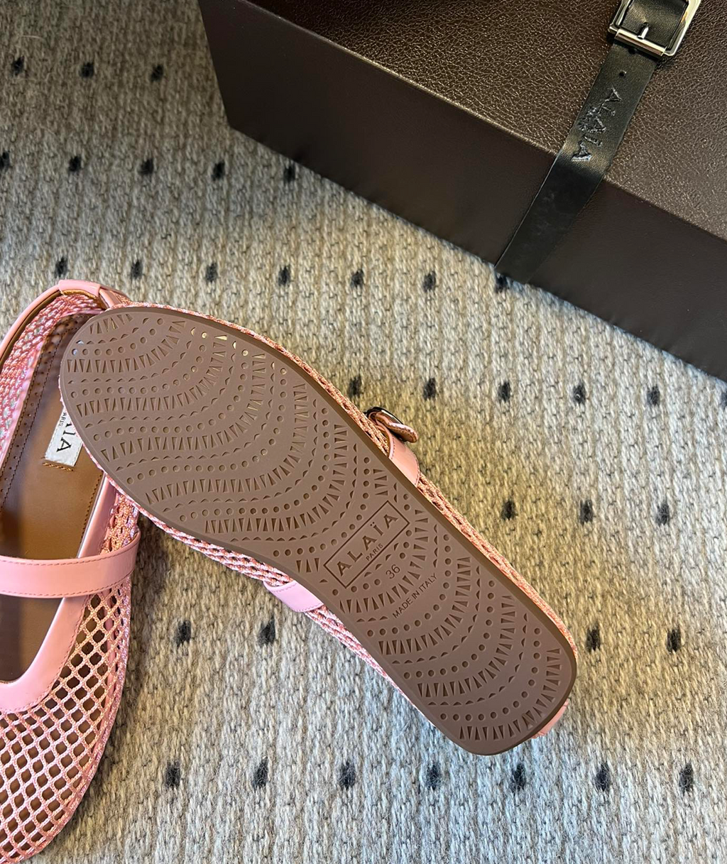 ALAÏA CHAIR BALLET FLATS IN FISHNET