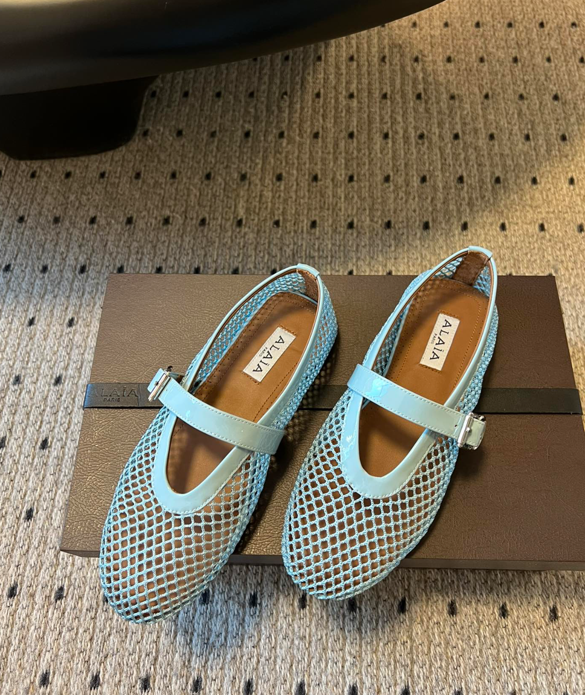 ALAÏA LIGHT BLUE BALLET FLATS IN FISHNET