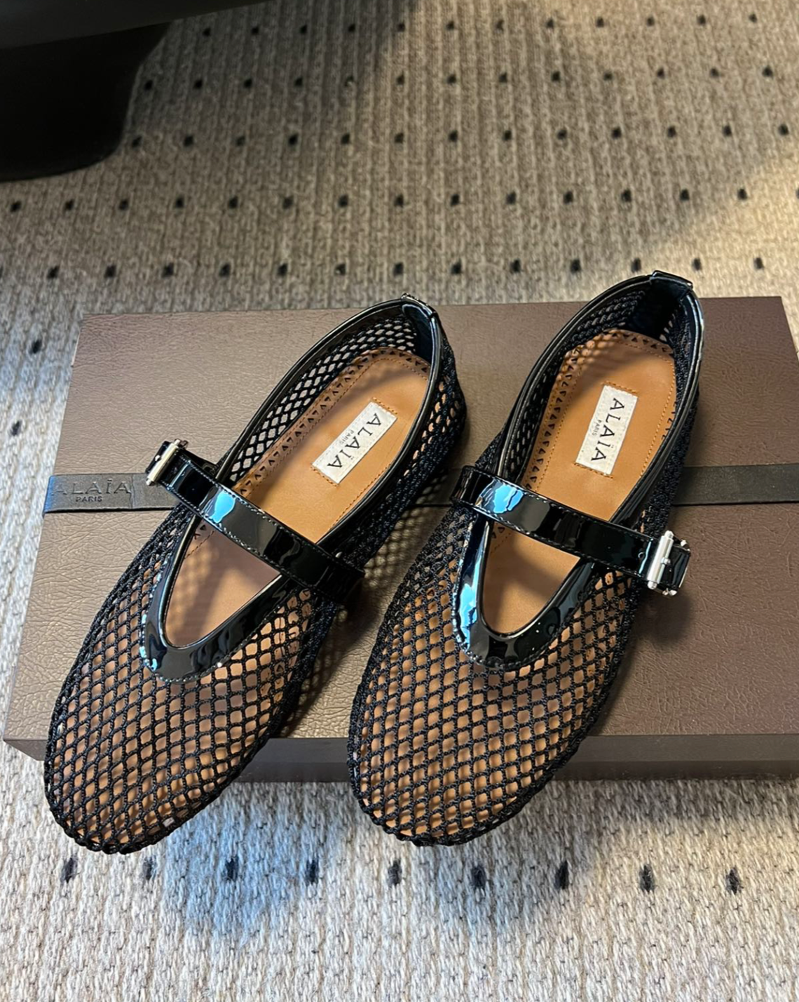 ALAÏA NOIR BALLET FLATS IN FISHNET