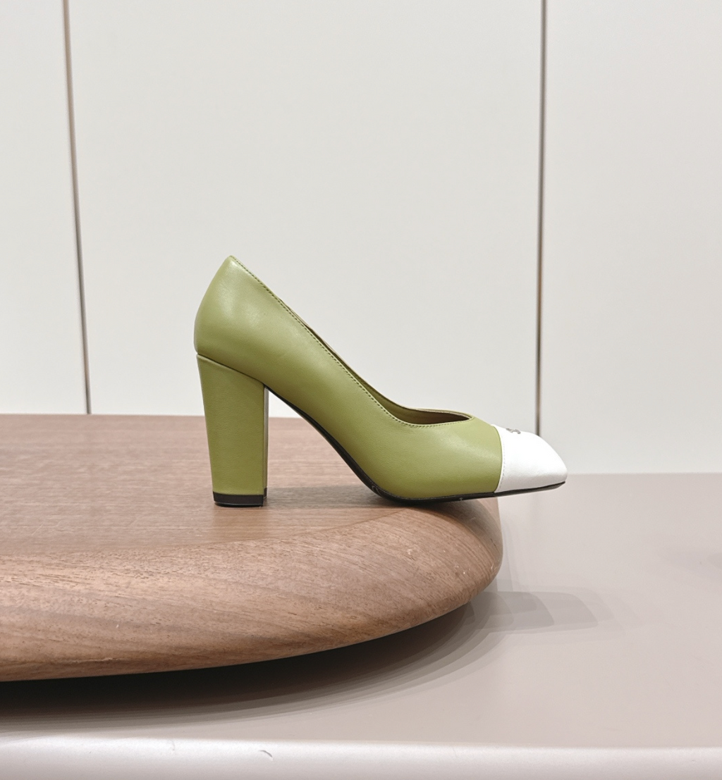 CHANEL Green & White pumps '26 Heels