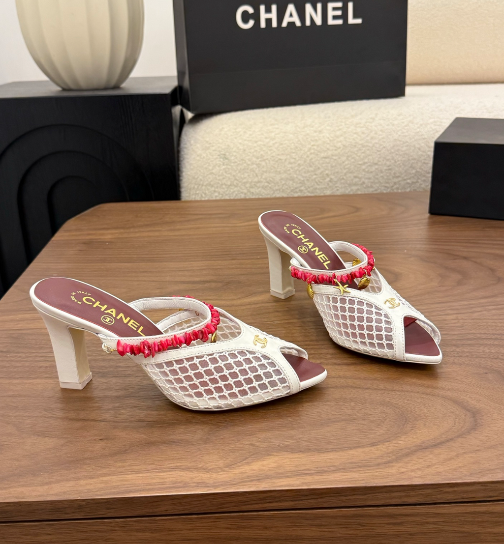 THE CHANEL White COCO Beach 26 Mule