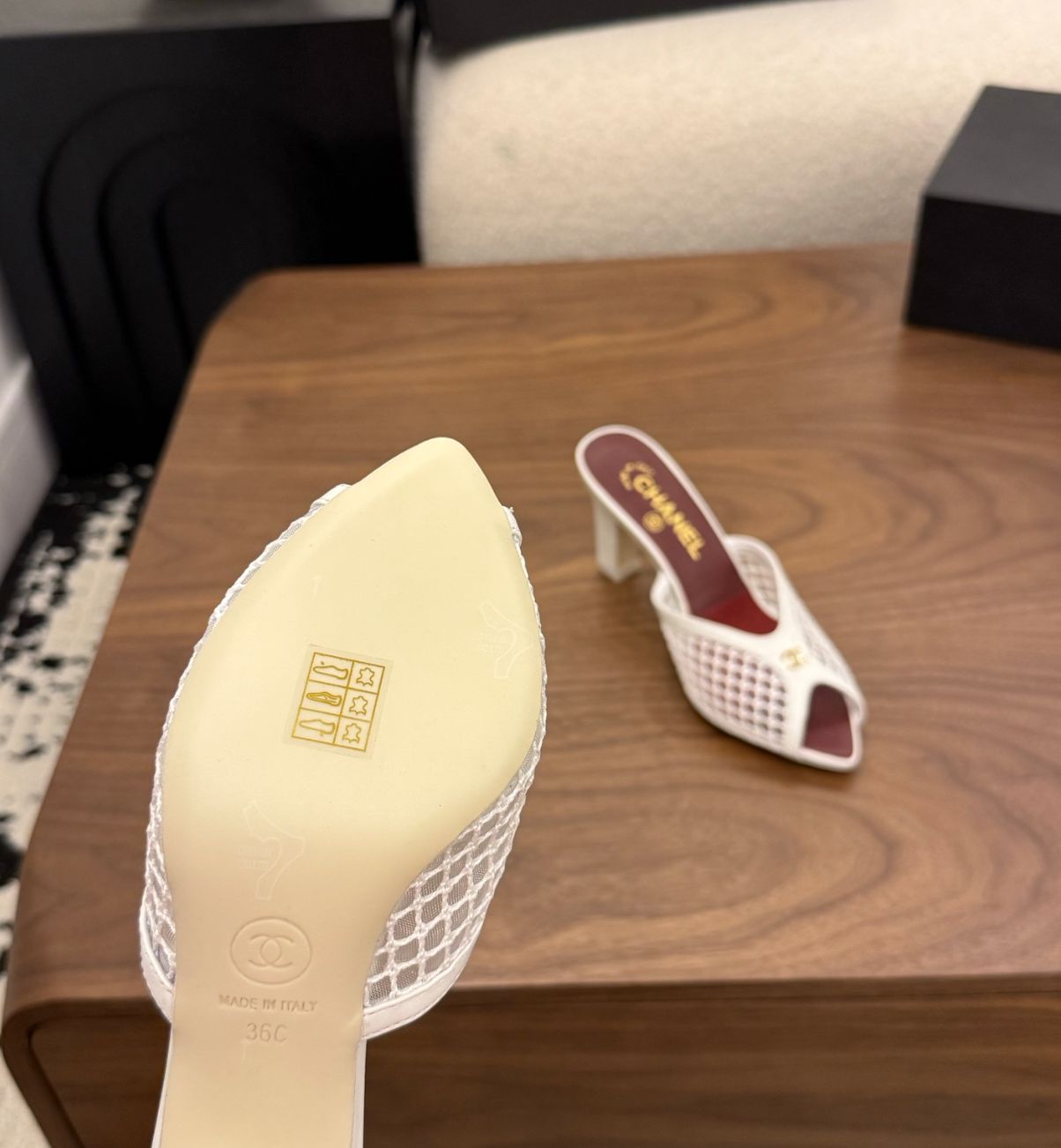 CHANEL Mules in White Mixed Fibers Cotton & Lambskin