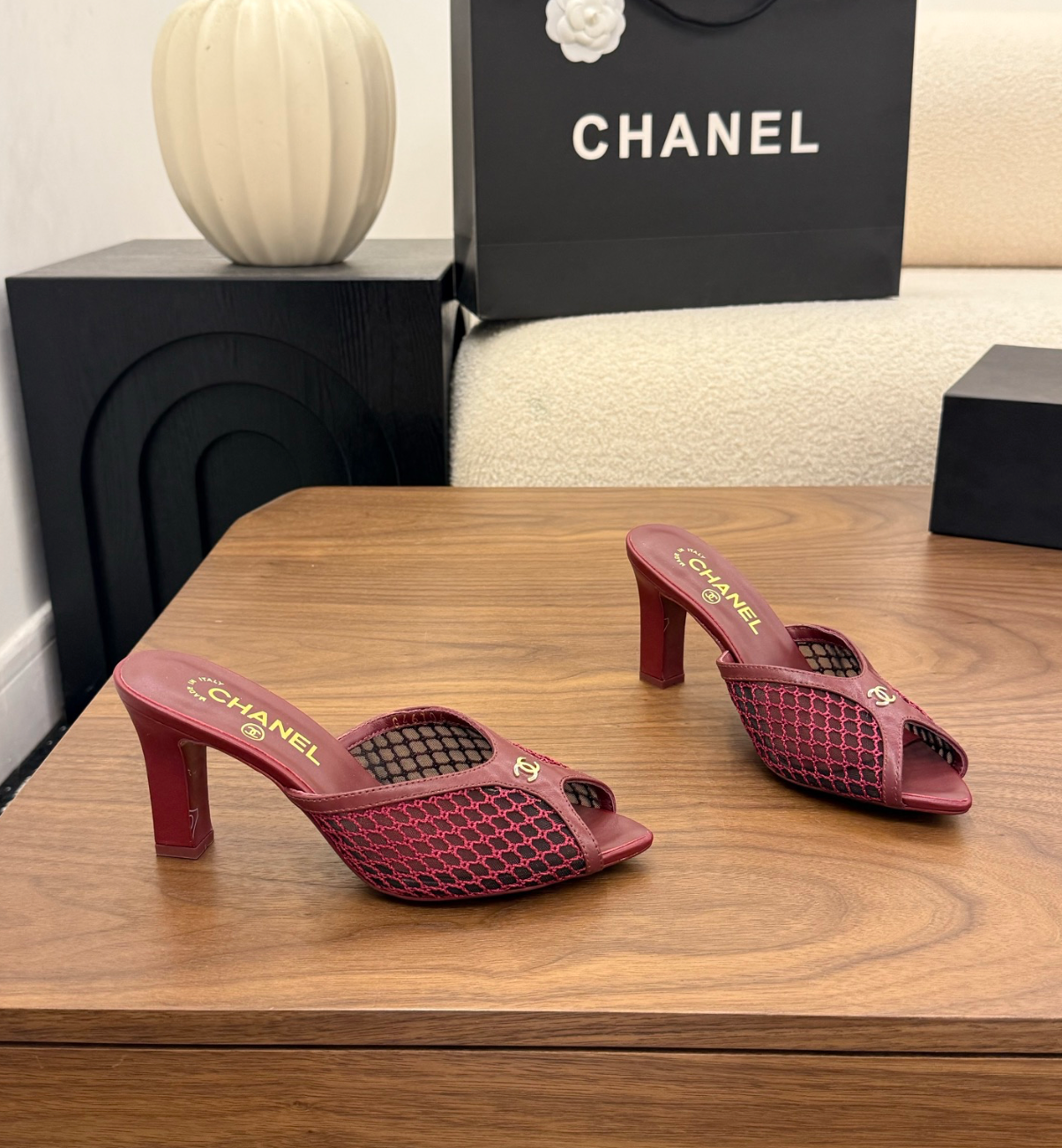 CHANEL Mules in Burgundy Mixed Fibers Cotton & Lambskin