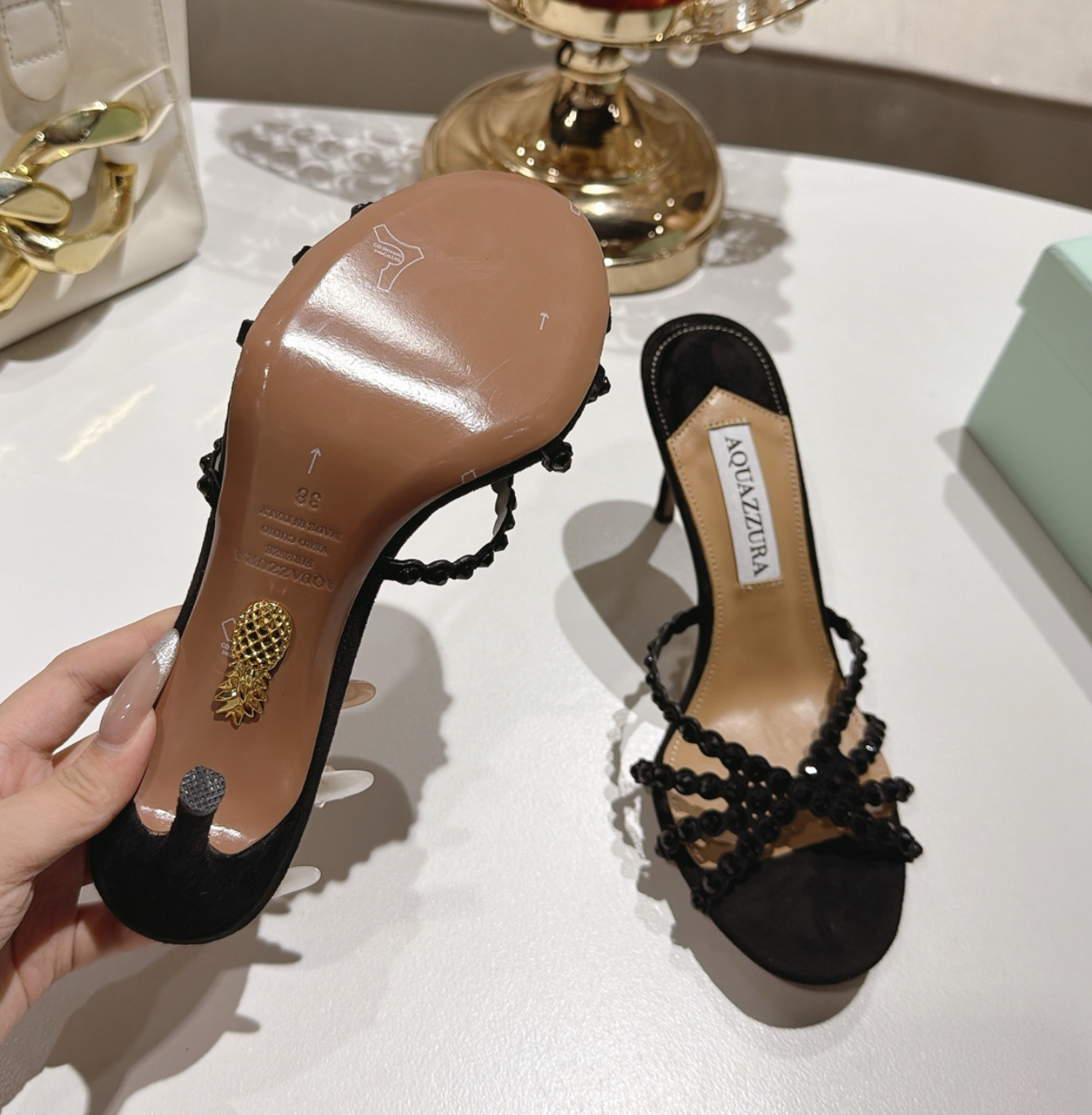 Tequila Mule Suede Black 85