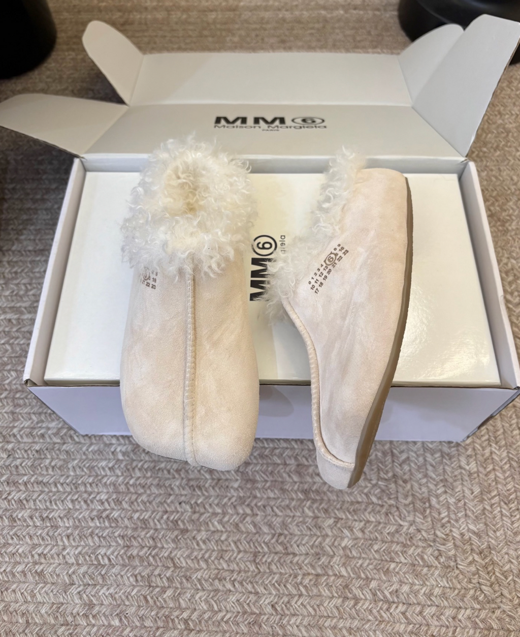 MM6 Maison Margiela faux-shearling Numeric-print slippers