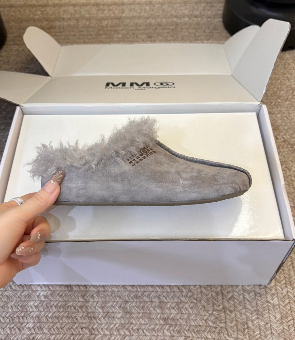 MM6 Maison Margiela faux-shearling Numeric-print slippers