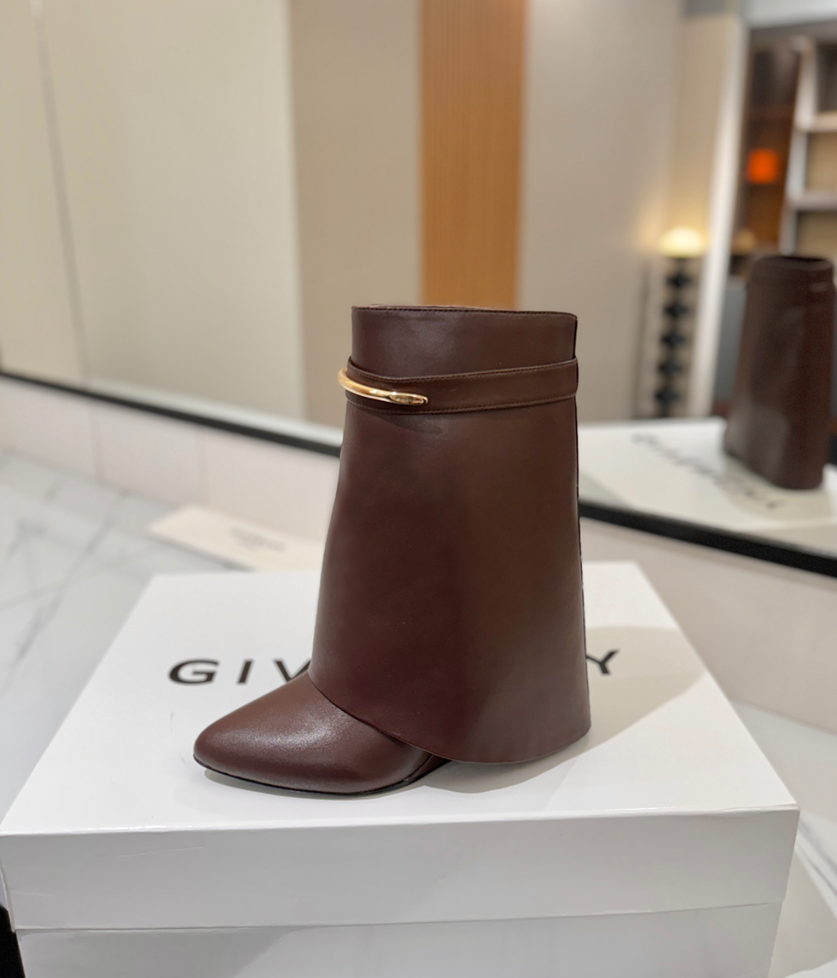 GIVENCHY Shark Pinch Ankle Boots in leather