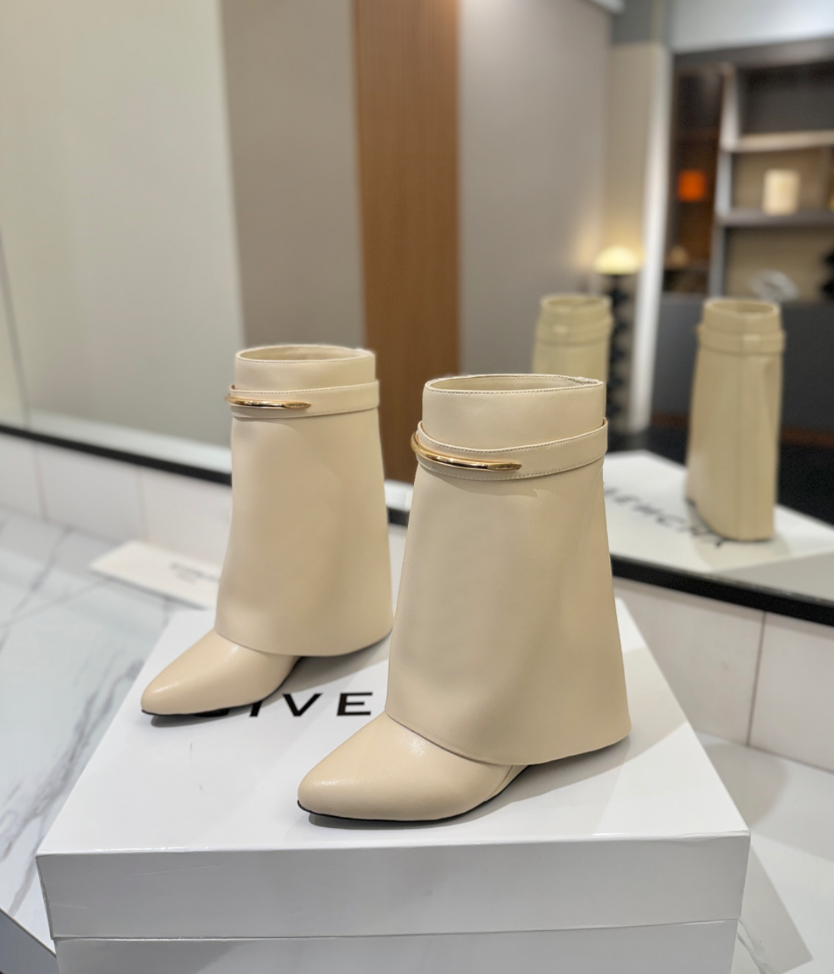 GIVENCHY Shark Pinch Ankle Boots in leather