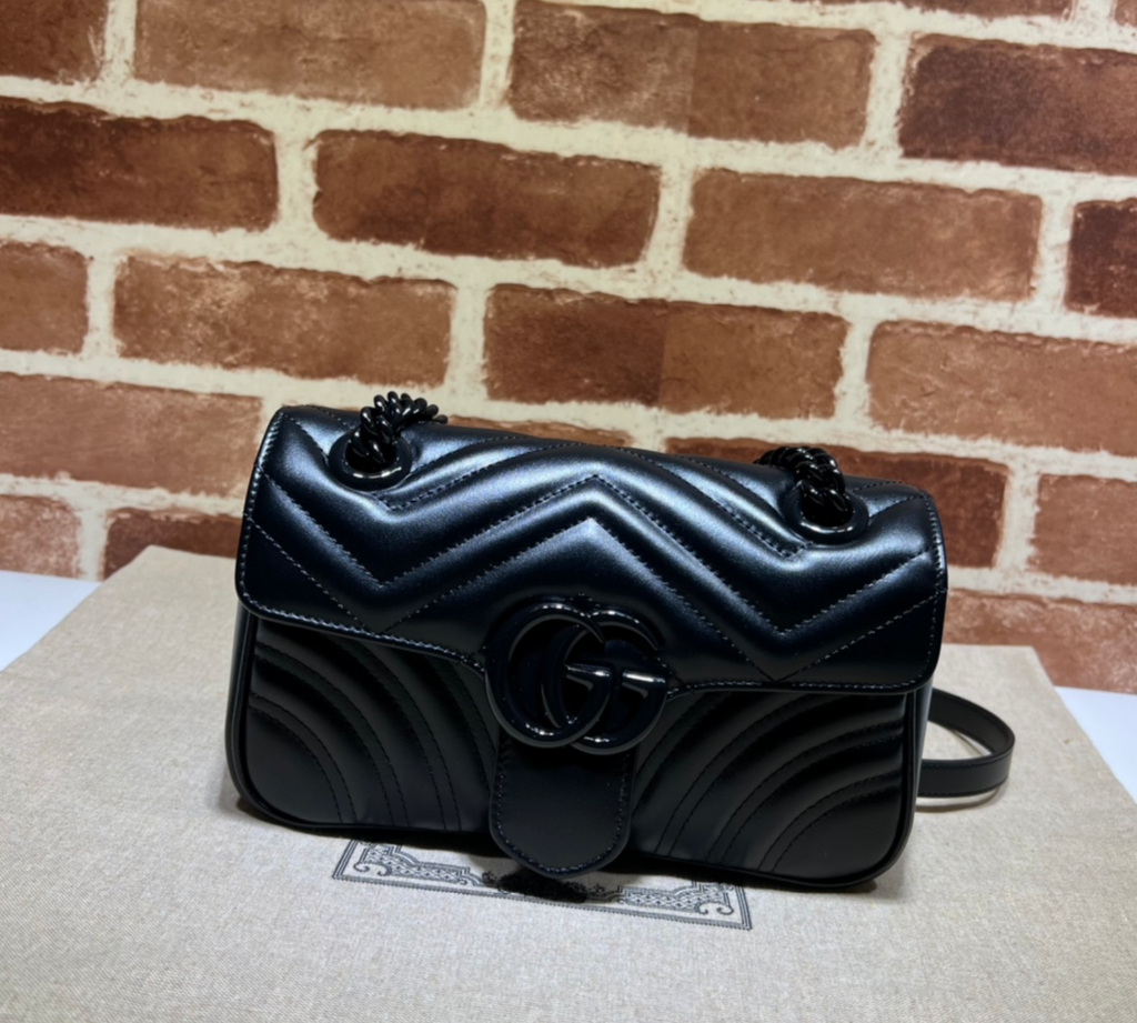 Gucci GG Marmont shoulder bag