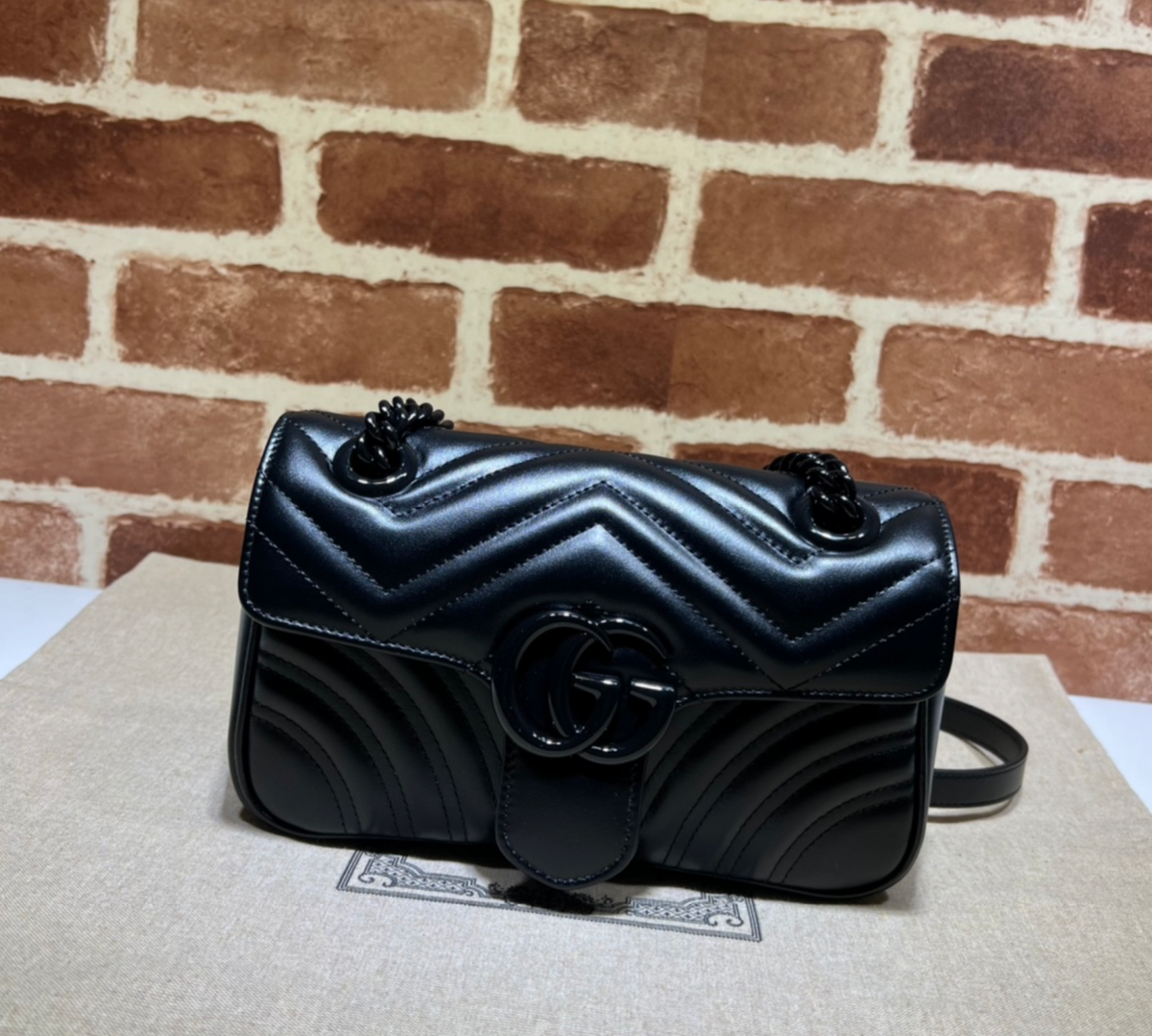 Gucci GG Marmont shoulder bag