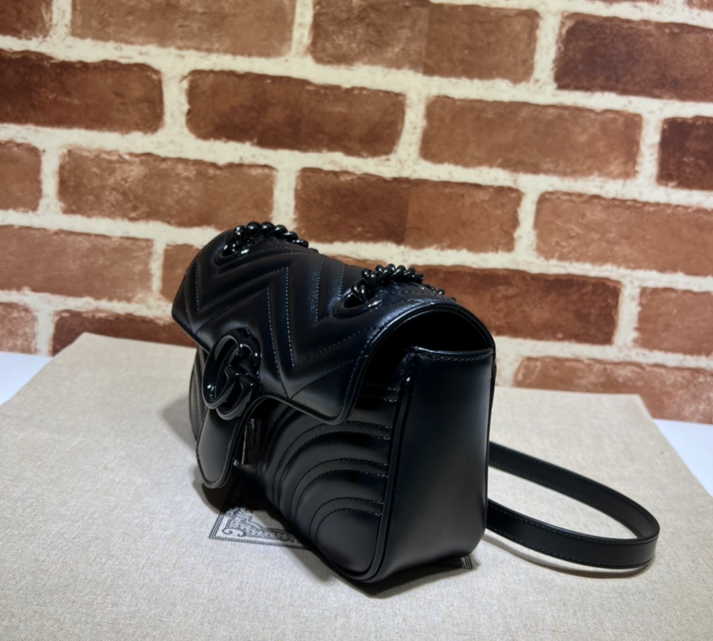 Gucci GG Marmont shoulder bag